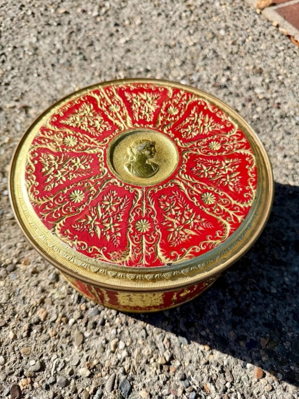 Vintage Jane Parker Cameo Fruitcake Tin Red Gold Embossed Round 8.25 x 3.75 in